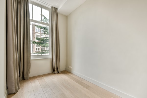 Medium property photo - Moreelsestraat 1A, 1071 BJ Amsterdam